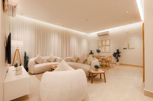 Riyadh Apartment | شقة النخبة - شقة فندقية فاخرة بالماجدية ريزيدنس - 3 غرف نوم