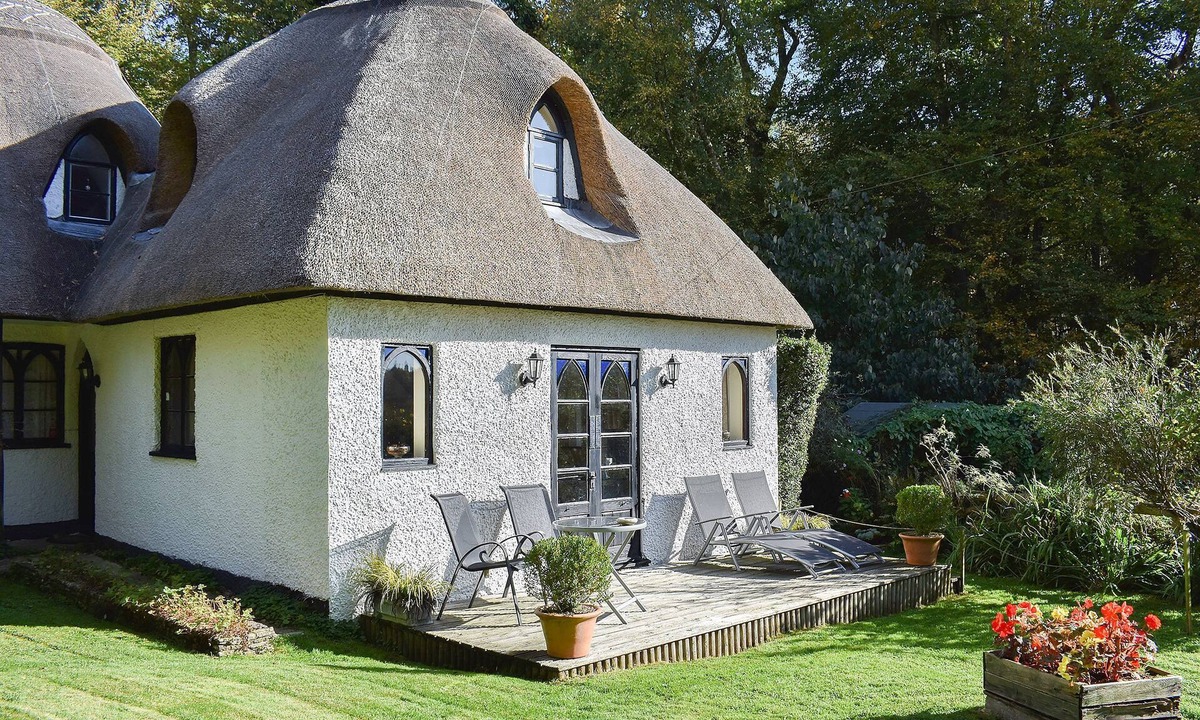 Bransgore Cottage | 1 bedroom accommodation in Bransgore, near Christchurch
