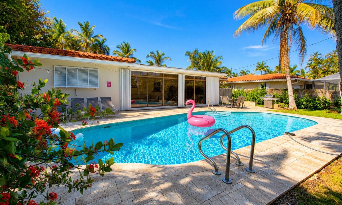 South Lake Villa | ★CHARMING 3BDR VILLA W/PRIVATE POOL & SPACIOUS BACKYARD IN HOLLYWOOD