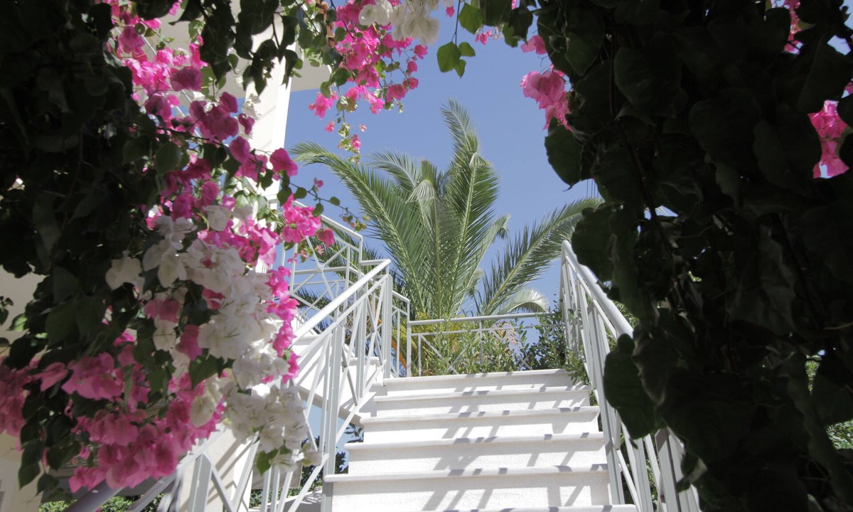 Spata-Artemida House | CHARMING MEDITERRANEAN COTTAGE NEAR THE BEACH AND CLOSE TO THE AIRPORT AND PORT