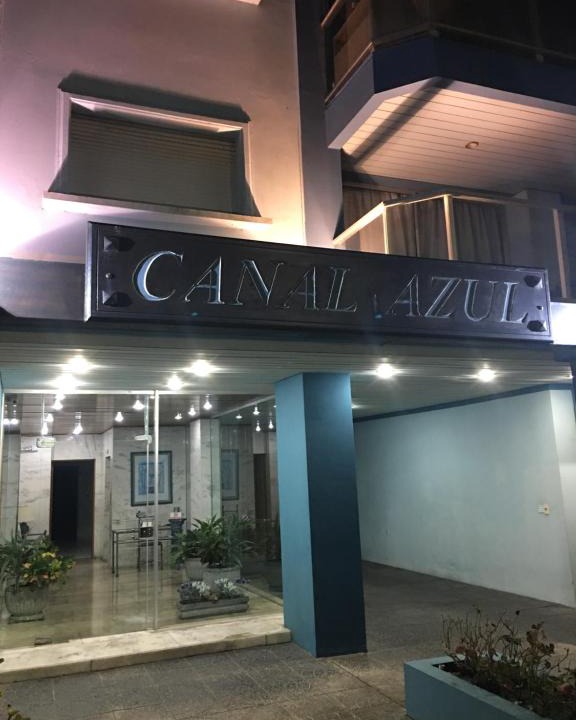 Peninsula Apartment | Edificio Canal Azul