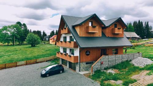 Marisel House | Marisel Escape Chalet