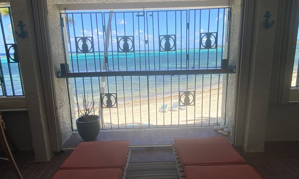 Estate Golden Rock Condo | Oceanfront Sugar Beach Condo