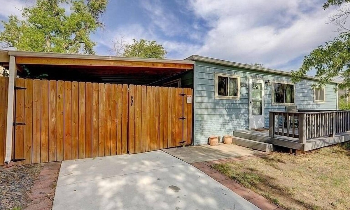 Applewood Villages Cottage | ✨Retro Wheat Ridge Retreat ~ 2B Entire House ~ Fenced Yard ~ Quiet Area 🏠