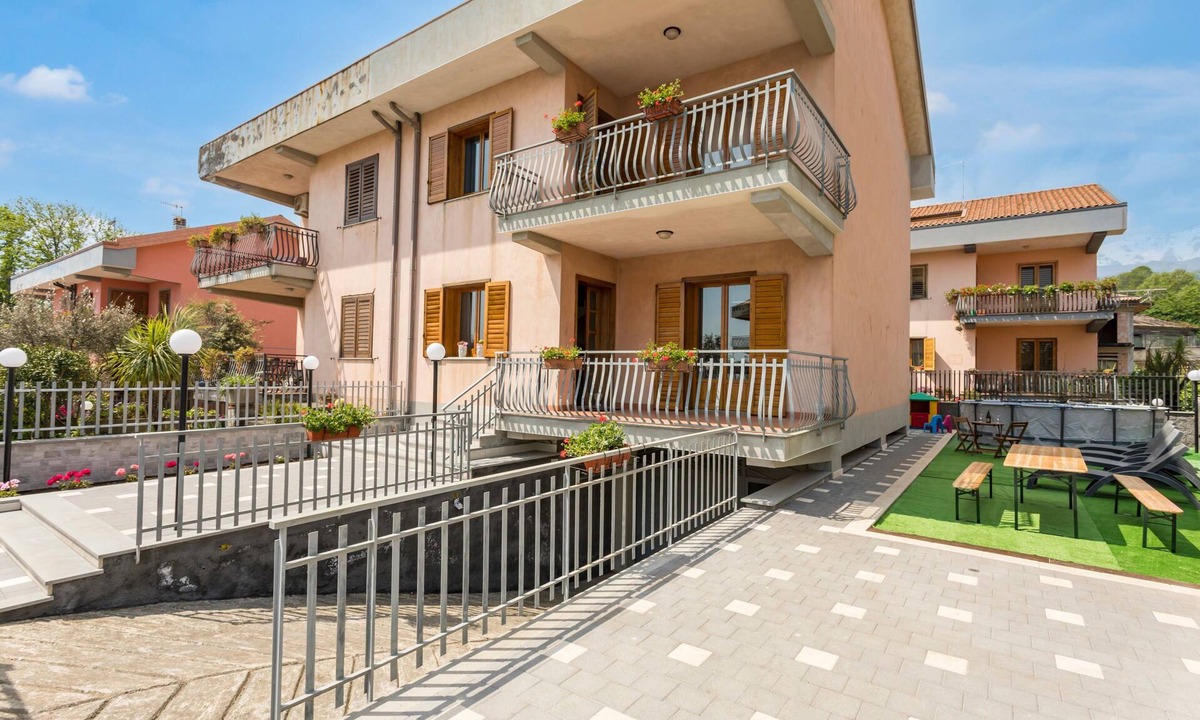 Milo Villa | Villa 'Il Vulcano di Milo'