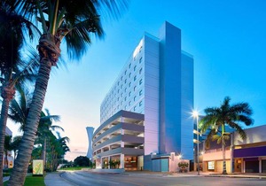 Aloft Cancun in Cancun