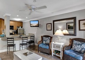 Beautiful Beachside Villa! Oceanfront Pool in Hilton Head