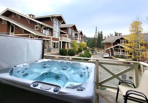 Upper floor 2 bedroom condo, very close to ski-in/out trails in Sun Peaks