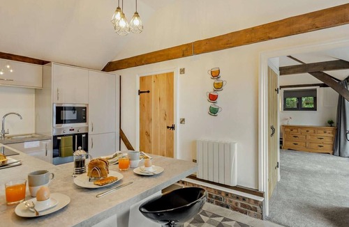 Northwich Cottage | 1 Bed in Northwich (oc-91435)