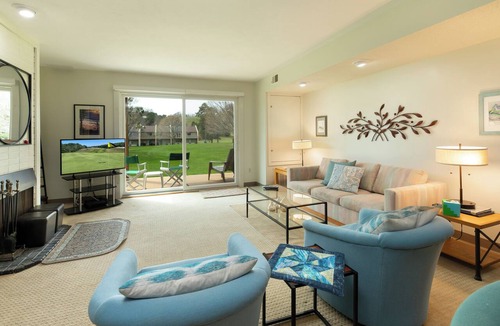 Cedar Condo | 2 bed, 21/2 bath condo, heated pool