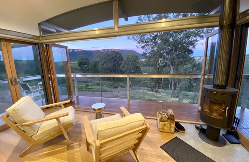 South Bowenfels Cabin | Architectural Mountain Eco Pod