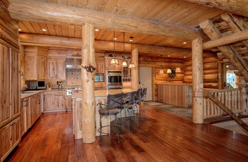 Gallatin Gateway House | Big Sky Vacation Rentals: MDW Red Feather Lodge