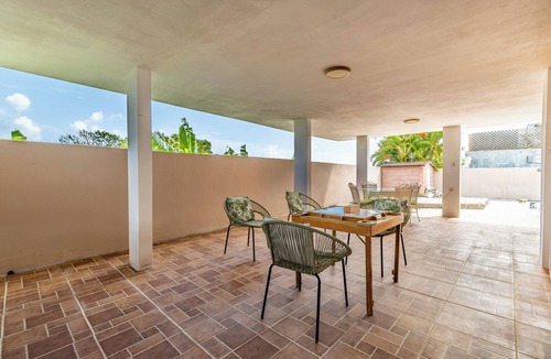 Luquillo House | Casa de Papi in Luquillo with cool AC breeze