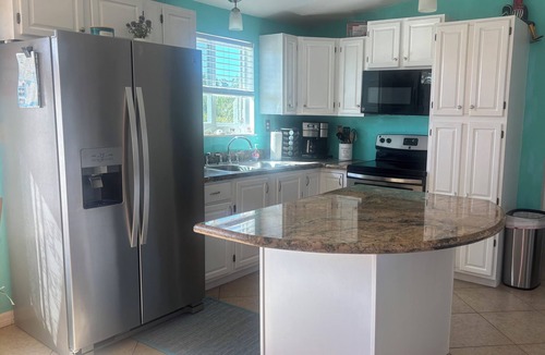 Big Pine Key House | Charming 2-bedroom 2- bath home located in the middle of The Key Deer Refuge.