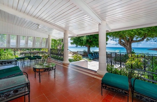 Gibbs Bay House | Clearwater 4 Bedroom Home