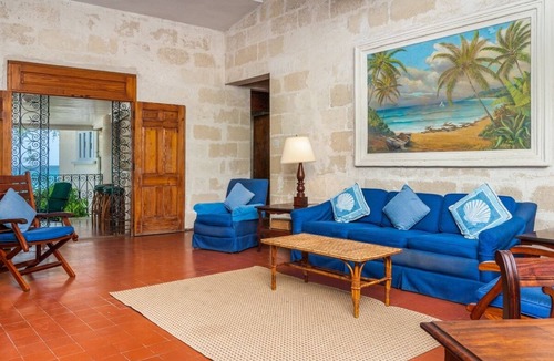 Gibbs Bay House | Clearwater 4 Bedroom Home
