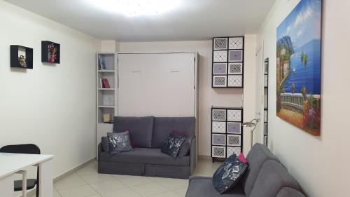 Menton Apartment | Cocooning