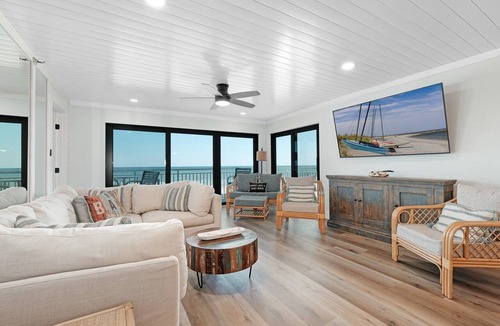 New Smyrna Beach Condo | 🌊 Direct Oceanfront 2BR | Large Balcony | Heated Pool & Beach Access 🏖️