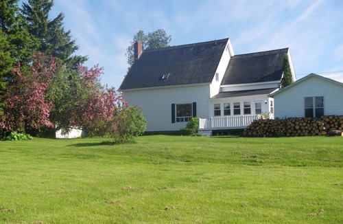 Tidnish Bridge House | Discount 7 Day Stay 1665 Dollar THE TIDNISH PEARL Grand Nova Scotia Country Home