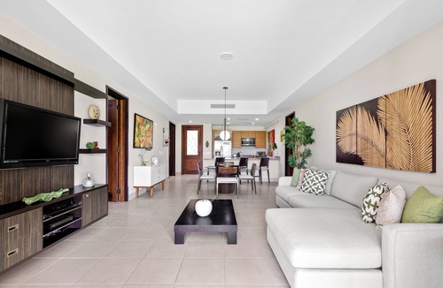 Herreras Condo | Effortless Elegance - Fairway Meets the Lake