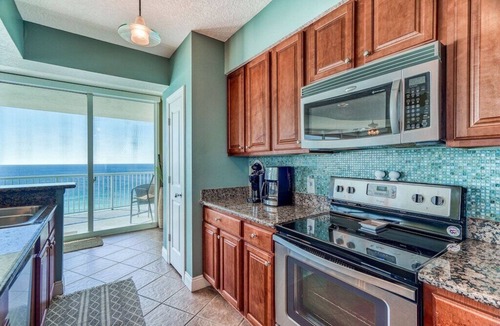 West Panama City Beach Resort | *Fall Specials!* Gorgeous Views!