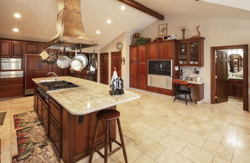 Salinas House | Fantastic Vacation Retreat, Family Reunions , and Private Pool!