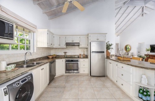 Gibbs Bay House | Gibbs Glade Villa 4 Bedroom Home by Bluescape