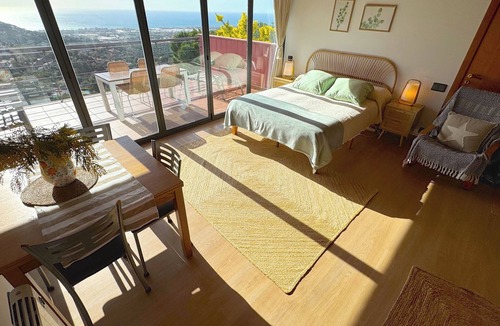 Cabrils Apartment | In Cabrils (Barcelona at 20 km). Apartment with sea view, pool and very quiet