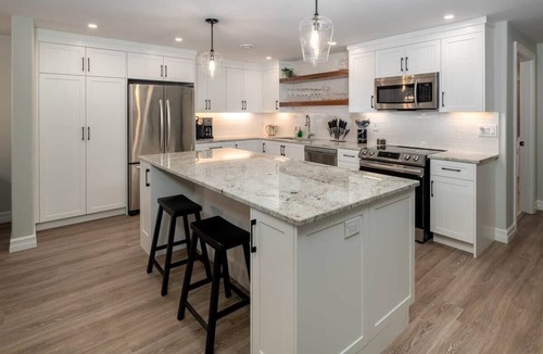 Halifax County House | Lakefront Retreat w/King Bed and Hot tub