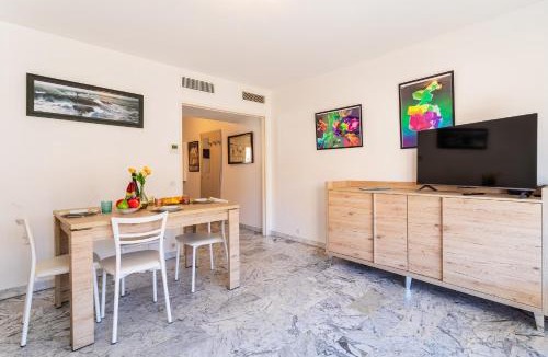 Cannes City Centre Apartment | Le Minerve 3P DEB5515