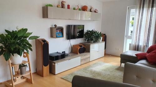 Lochhausen Apartment | moderne 4 Zimmer -Wohnung I BBQ I Parkplatz