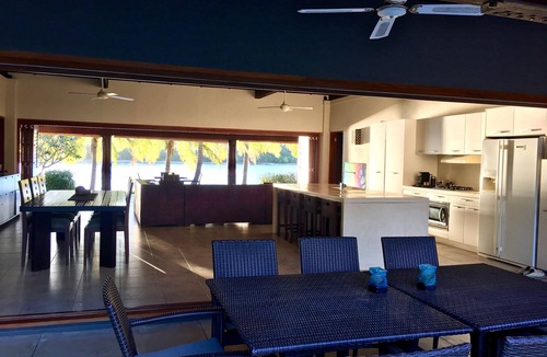 Malolo Lailai Island House | Nai Kawakawa 5 Star, Five Bure Waterfront Complex with Swimming Pool Musket Cove