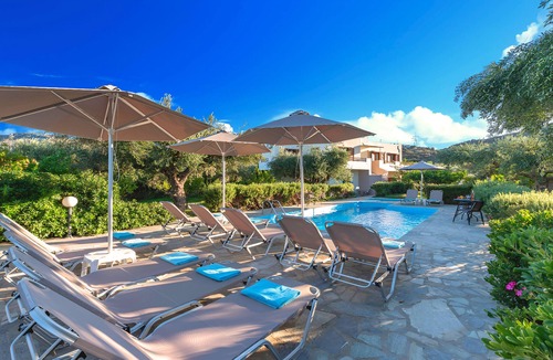 Agios Nikolaos Town Apartment | Plaisir Beachside Apt