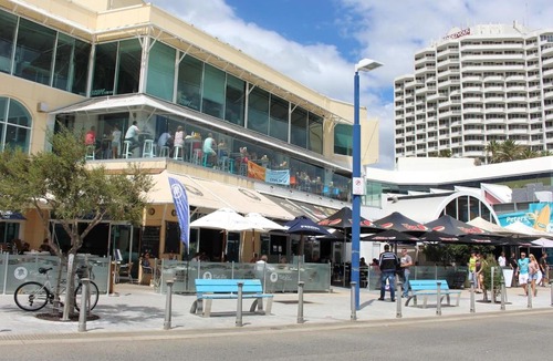 Scarborough Apartment | Scarborough beach, Free parking and wifi, walk to the beach, cafes
