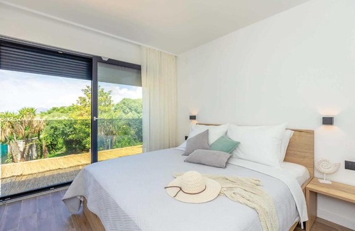Pile Villa | Serenity