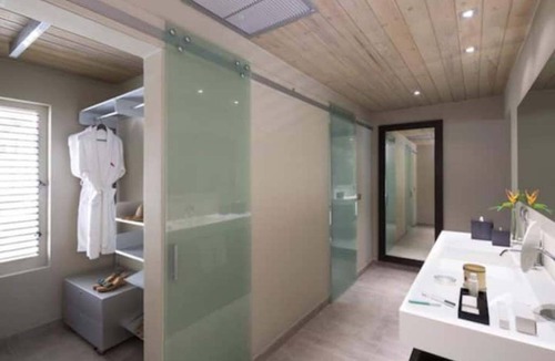 English Harbour Condo | SouthPoint Deluxe suite with ocean & marina view