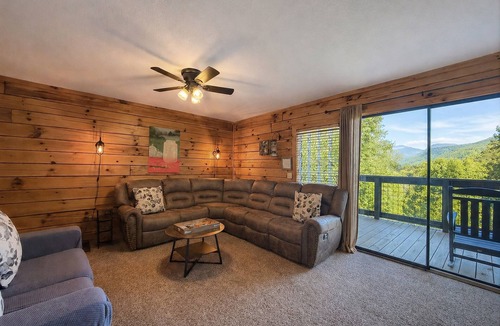 Cherokee Cabin | Spacious Cabin w/Hot Tub & Spectacular Valley Views | Near Bryson & Cherokee