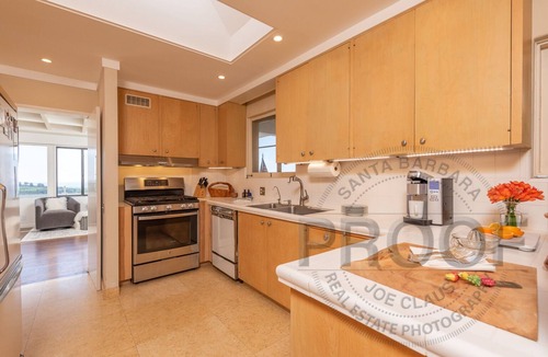 Carpinteria House | Stunning Ocean Views from Every Room