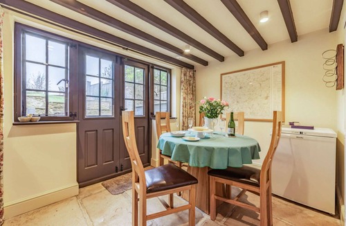 Longborough Cottage | Three bed Cotswold holiday cottage near Stow-on-the-Wold - Spa Changing Rooms