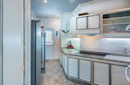 Gibbs Bay House | Waverly House 3 Bedroom Townhouse