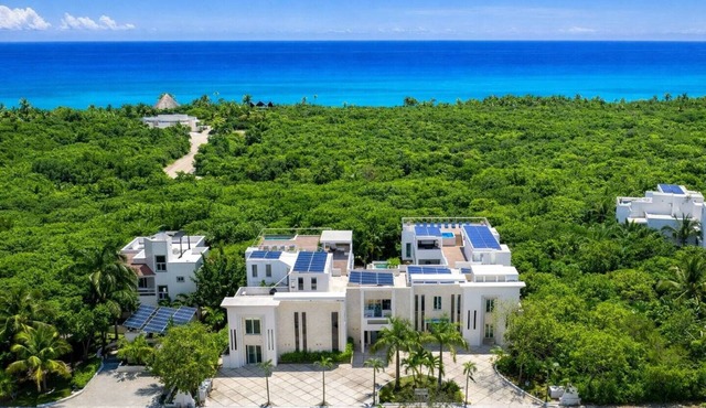 #1 Booked Largest Estate Villa in Tulum Region, Indoor Pool, Gym, Walk to Beach in tulum