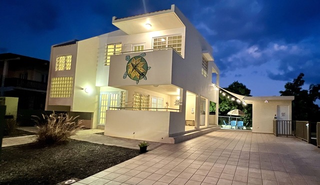* 1 MILE FROM THE BEACH! * Quiet dead end street in great location! *