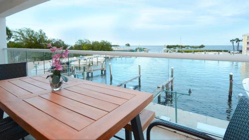 124 Mariners Club in Key Largo