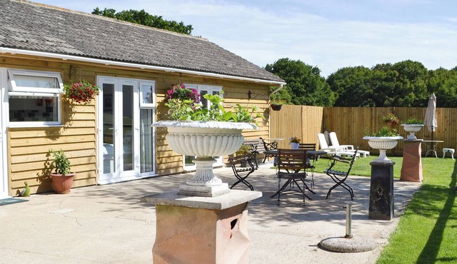 2 bedroom accommodation in Bilsington, near Ashford in Willesborough