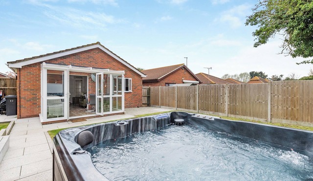 2 bedroom accommodation in Herne Bay in Herne Bay