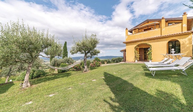 2 bedroom nice home in Arezzo -AR- in Arezzo -AR-