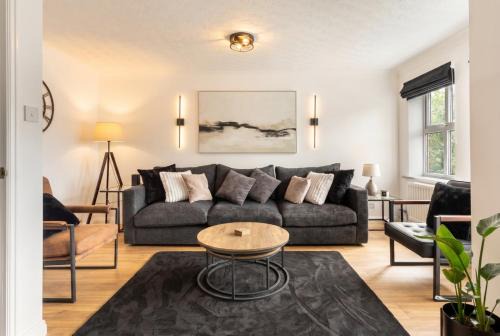 3-Bed House in Northwich, Parking Sleeps 6 in Northwich