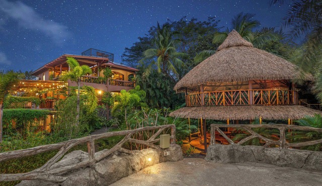 8 Luxury homes in a Private Oasis at Balu Retreat Center