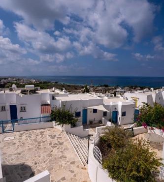 Aetheria 3BR in Khlorakas
