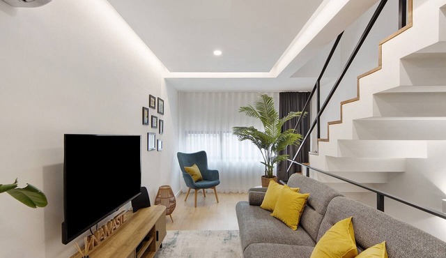 Apartment 'Casa Ponte Dos Namorados' with Balcony, Wi-Fi and Air Conditioning in Aveiro